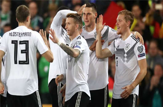德国足球队2-2阿根廷，卷土重来的逆袭